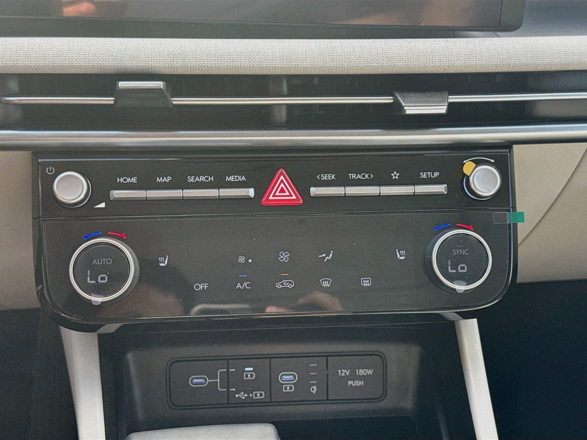 New 2026 Hyundai Tucson SEL FWD image 12