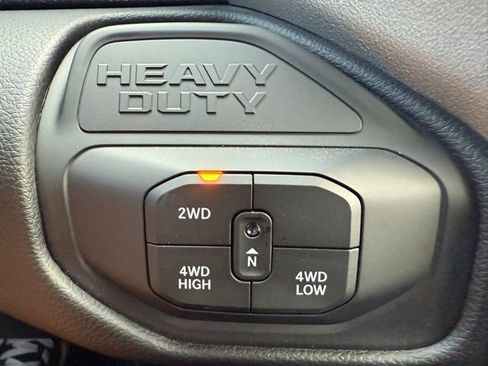 New 2026 RAM 2500 Laramie AWD/4WD image 28