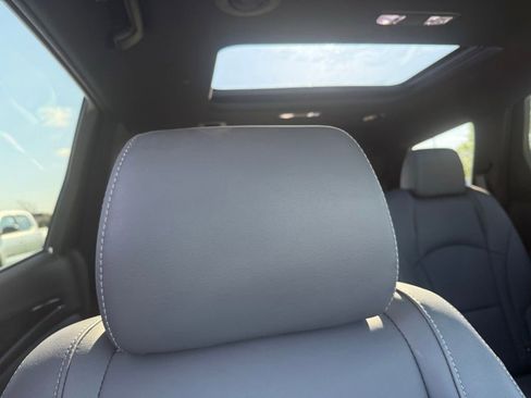 Used 2024 Buick Enclave Essence w/ Experience Buick Package image 32