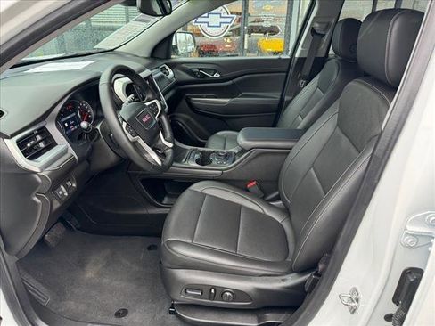 Used 2023 GMC Acadia SLT image 7