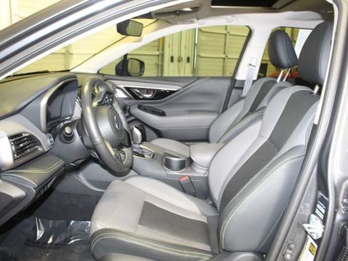 Used 2025 Subaru Outback Onyx Edition AWD/4WD image 10