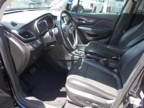 Used 2018 Buick Encore Sport Touring w/ Safety Package FWD image 5