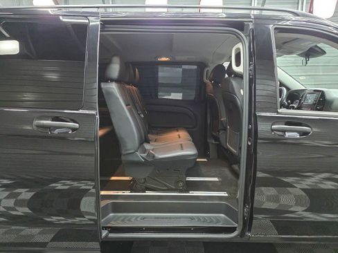 Used 2023 Mercedes-Benz Metris Passenger image 17