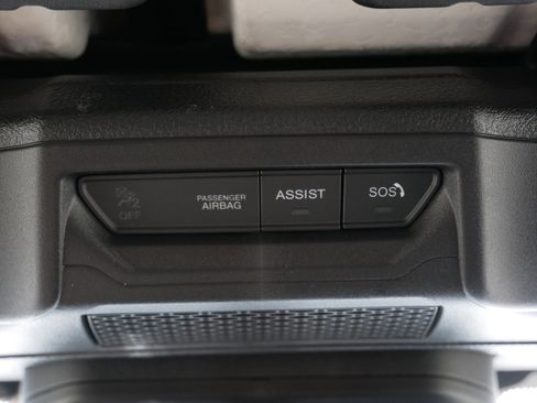 Used 2024 Jeep Wrangler Unlimited Sahara w/ Safety Group AWD/4WD image 33