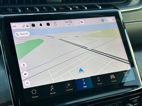 Used 2023 Jeep Grand Cherokee Limited w/ Luxury Tech Group II image 31