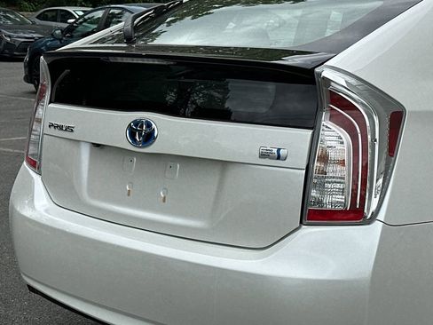 Used 2012 Toyota Prius Three FWD image 5