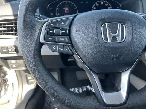 Certified 2018 Honda Accord LX image 27