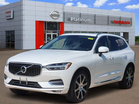 Used 2020 Volvo XC60 T6 Inscription w/ Protection Package Premier AWD/4WD image 2