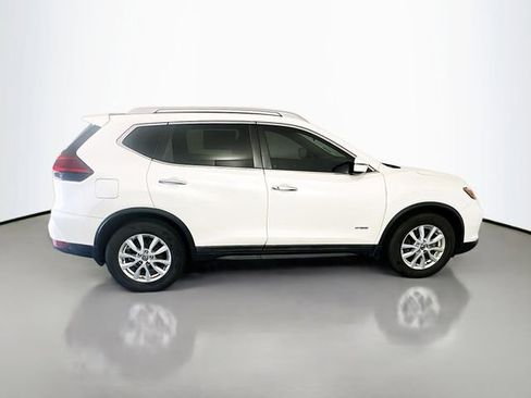 Used 2019 Nissan Rogue SV image 8
