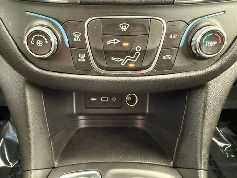 Used 2023 Chevrolet Equinox LT w/ LPO, Floor Liner Package AWD/4WD image 35