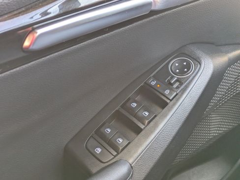 Certified 2025 Kia Seltos S image 29