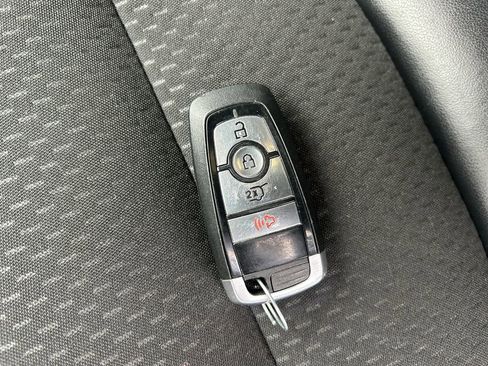 Used 2025 Ford Escape ST-Line image 33