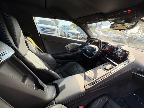 Used 2022 Chevrolet Corvette Stingray Preferred Conv w/ Z51 Performance Package RWD image 25
