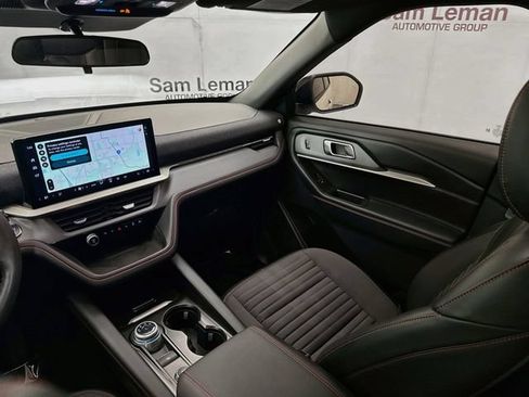 Certified 2025 Ford Explorer ST-Line AWD/4WD image 25