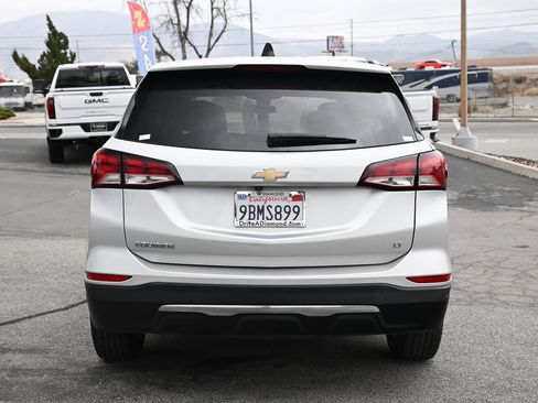 Used 2022 Chevrolet Equinox LT w/ Driver Convenience Package FWD image 6