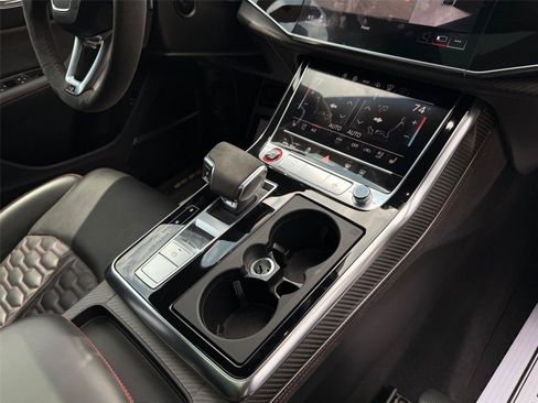 Used 2022 Audi RS Q8 AWD/4WD image 25