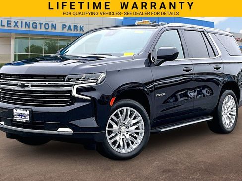 Used 2024 Chevrolet Tahoe LT AWD/4WD image 2