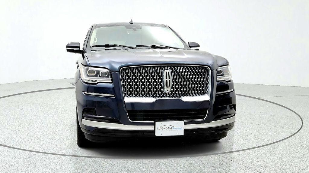 Used 2022 Lincoln Navigator Reserve RWD image 2