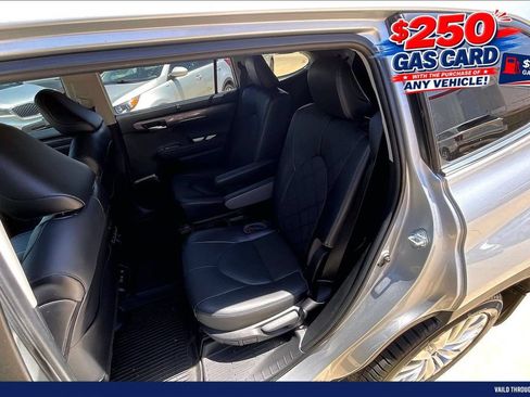 Used 2023 Toyota Highlander Platinum AWD/4WD image 26