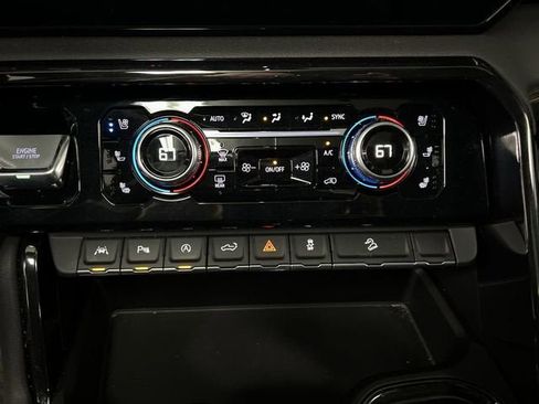 Certified 2024 GMC Sierra 1500 AT4 w/ Technology Package AWD/4WD image 17