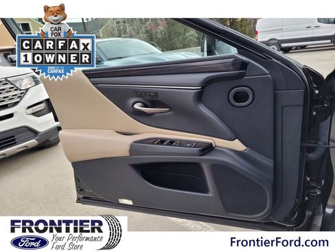 Used 2020 Lexus ES 350 w/ Premium Package image 12