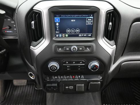 Used 2025 Chevrolet Silverado 1500 Custom AWD/4WD image 14