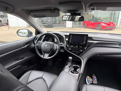 Used 2024 Toyota Camry SE FWD image 7