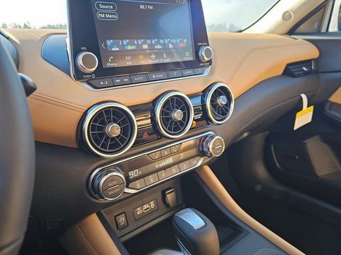 Used 2025 Nissan Sentra SV w/ SV Premium Package image 25