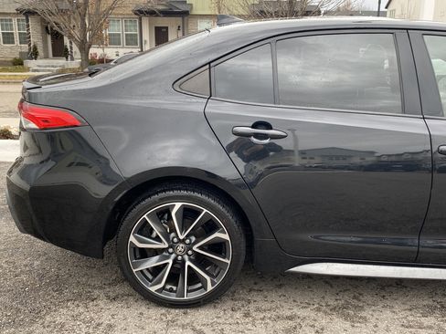 Used 2022 Toyota Corolla SE w/ SE Premium Package image 6