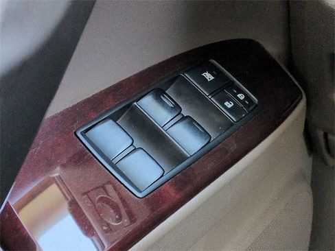 Used 2015 Lexus GX 460 w/ Premium Package image 26