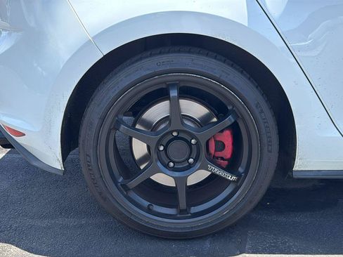 Used 2017 Volkswagen GTI Sport FWD image 6