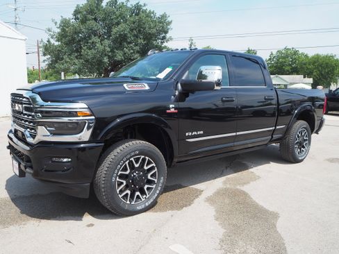 New 2025 RAM 2500 Limited image 2