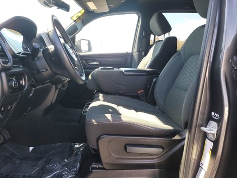 Used 2025 RAM 1500 Classic Warlock AWD/4WD image 17