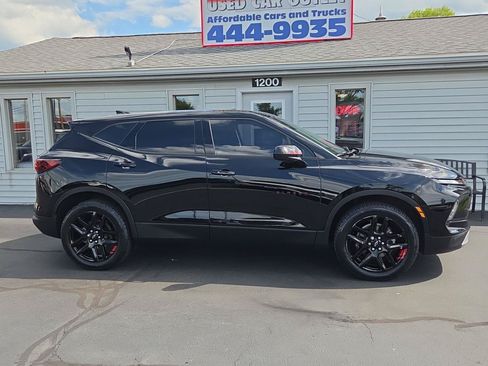 Used 2024 Chevrolet Blazer LT w/ Redline Edition FWD image 2