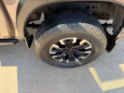 Used 2023 Nissan Frontier PRO-4X w/ Pro Convenience Package AWD/4WD image 31