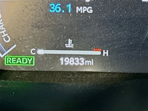 Used 2024 Toyota RAV4 Limited image 10