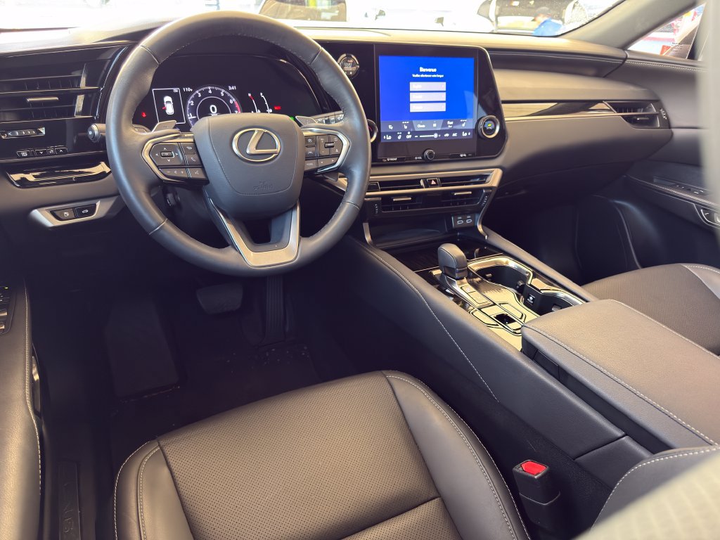 Certified 2024 Lexus RX 350 FWD w/ Technology Package image 11