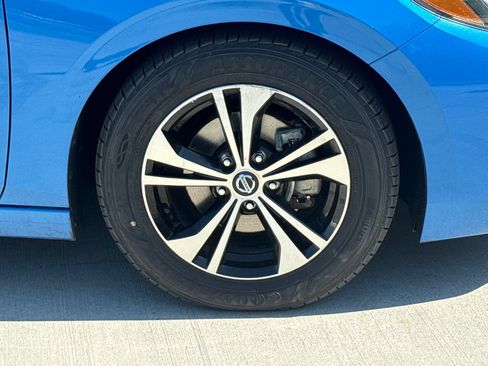 Used 2022 Nissan Sentra SV FWD image 11
