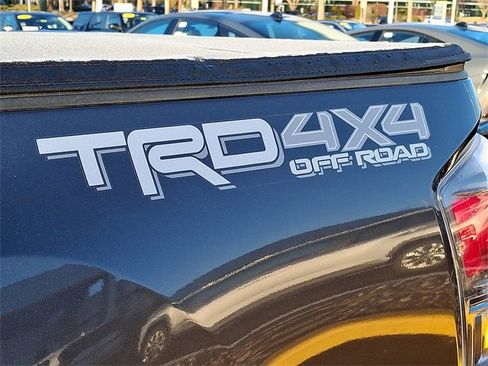 Certified 2023 Toyota Tacoma TRD Off-Road image 30