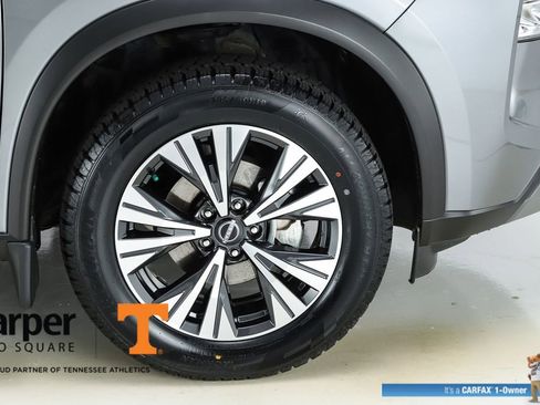 Used 2023 Nissan Rogue SV FWD image 14