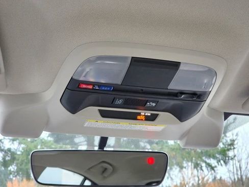 Used 2017 Subaru Impreza 2.0i Premium w/ BSD & Rcta/SRF/Eyesight image 24