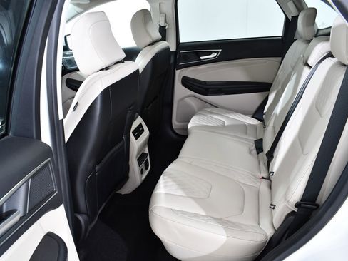 Used 2023 Ford Edge Titanium w/ Class II Trailer Tow Package image 16