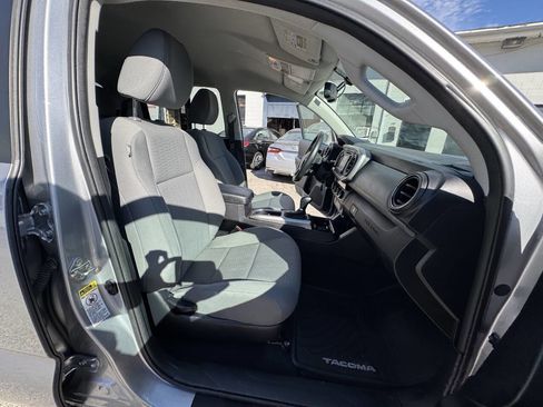Used 2016 Toyota Tacoma SR5 image 79