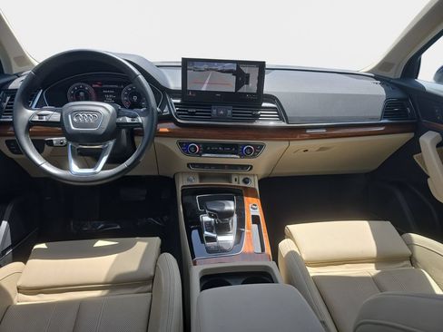 Used 2023 Audi Q5 Premium w/ Premium Plus Package AWD/4WD image 10