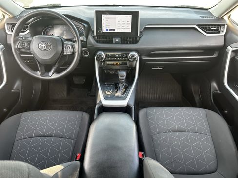 Used 2023 Toyota RAV4 AWD Hybrid image 14