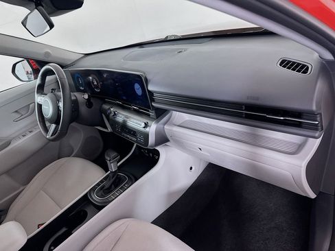 Certified 2025 Hyundai Kona SEL image 28