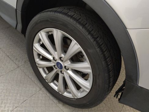 Used 2018 Ford Escape Titanium FWD image 31