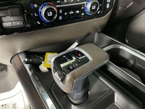 Used 2025 GMC Sierra 1500 SLT w/ SLT Premium Plus Package image 16