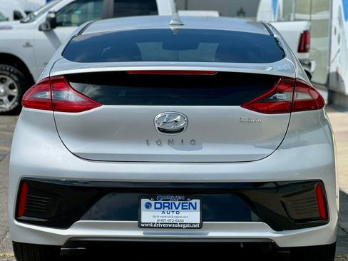 Used 2019 Hyundai Ioniq Limited FWD image 4