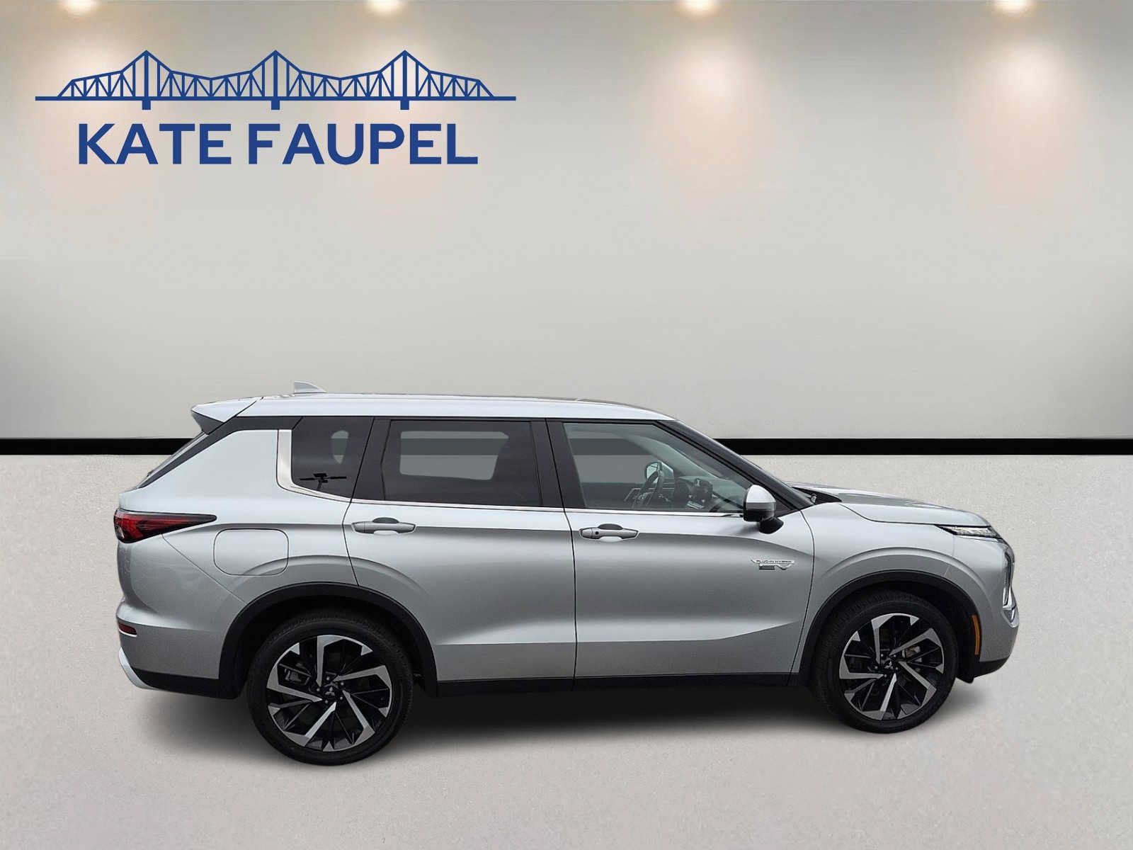 Used 2024 Mitsubishi Outlander SE AWD/4WD image 8